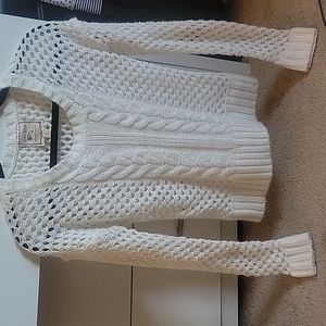 White long sleeve sweater